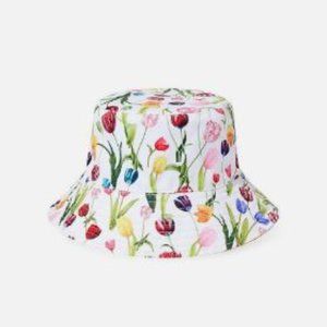 NWT Alice & Olivia Liya Reversible Bucket Hat